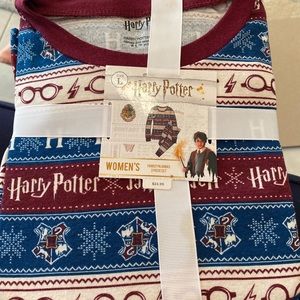 2-Piece Harry Potter Pajama Set - Women’s Large